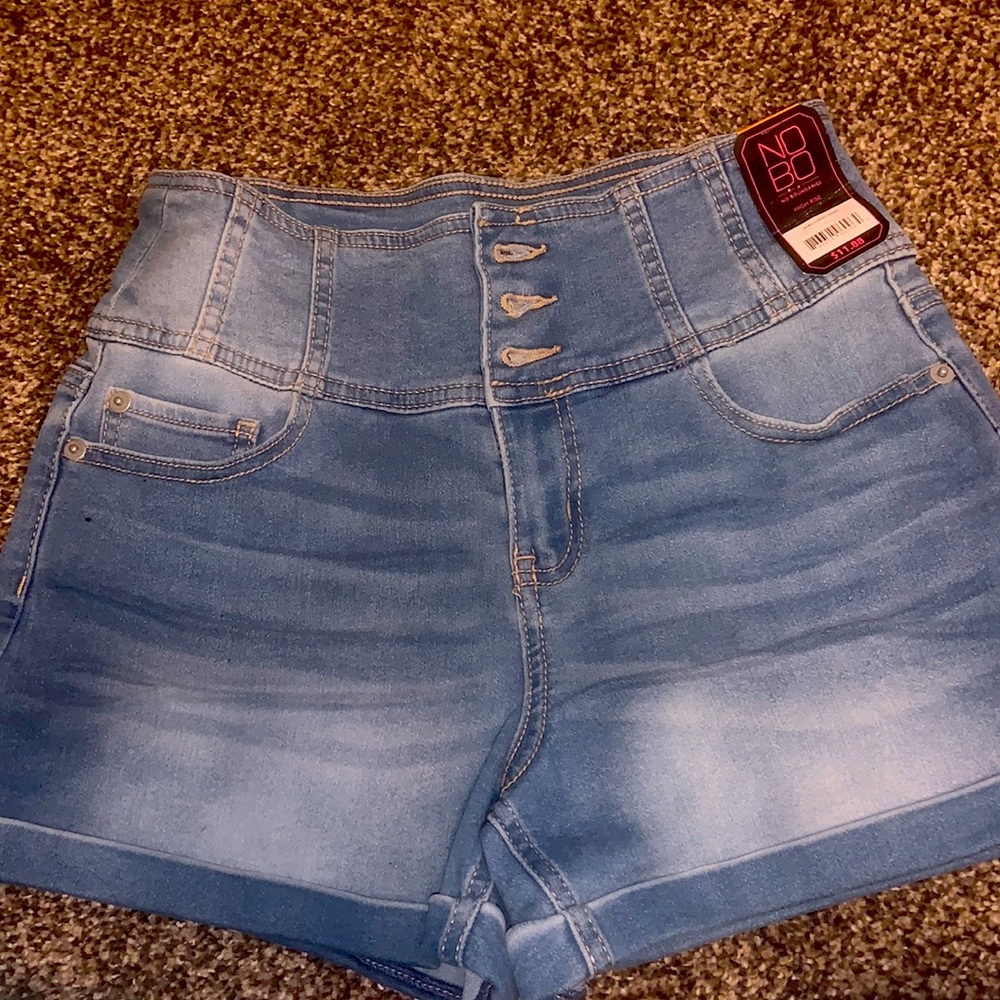 NOBO SHORTS SIZE 9 NEW